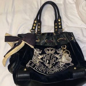 Black juicy couture daydreamer handbag